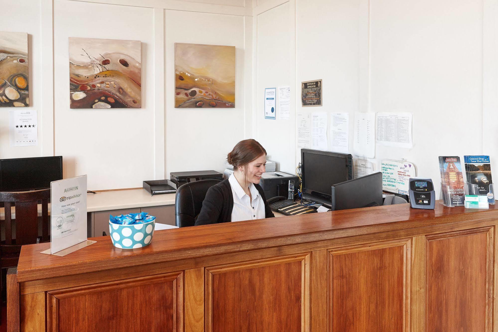 Auldington Hotel Launceston Buitenkant foto