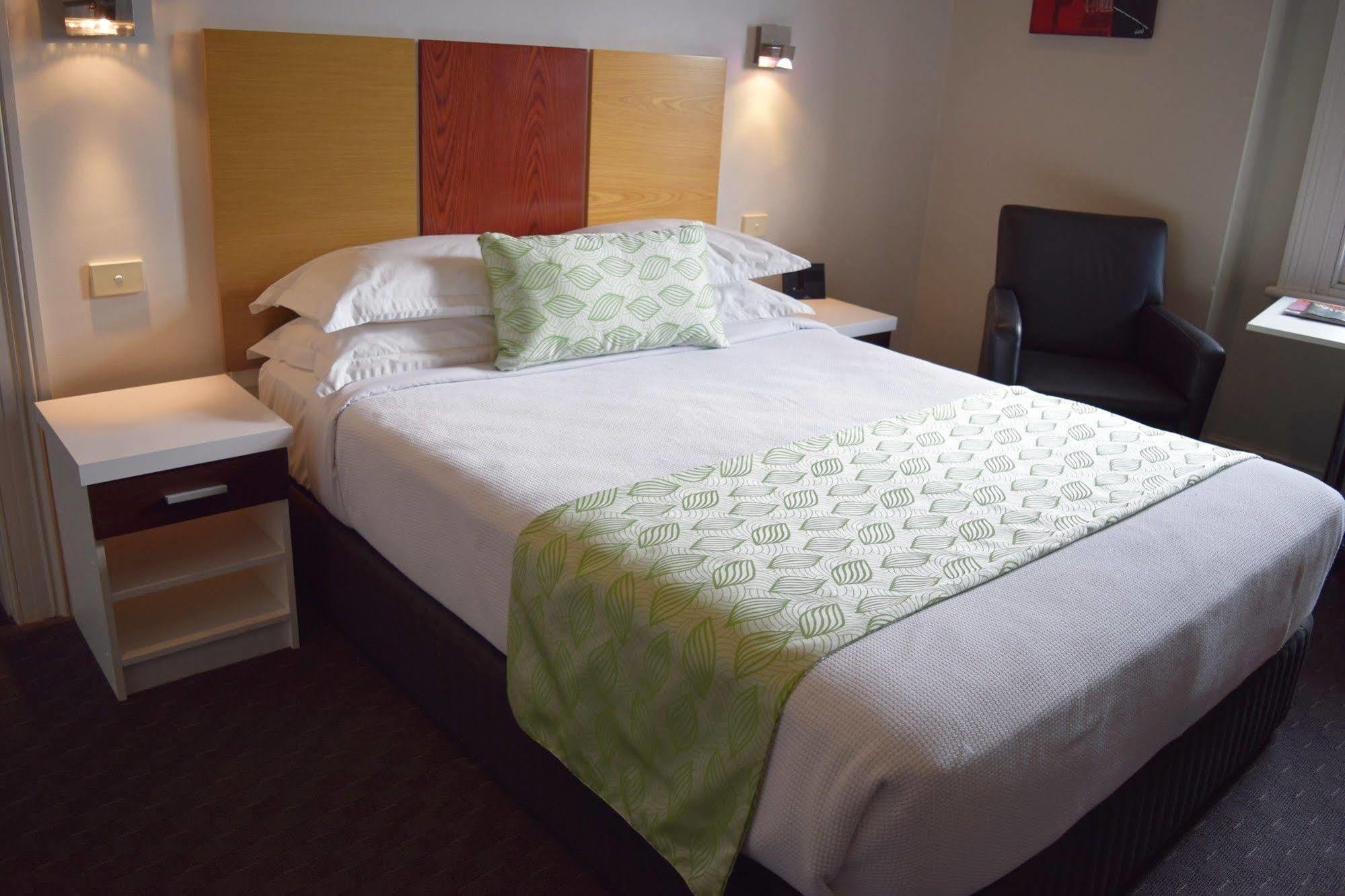 Auldington Hotel Launceston Buitenkant foto