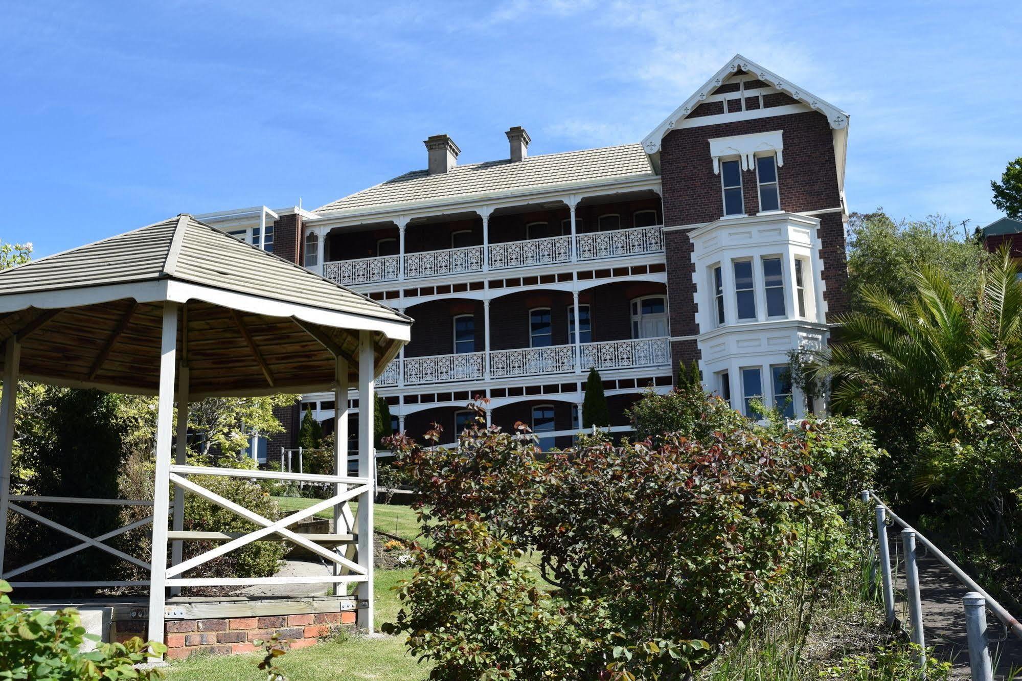 Auldington Hotel Launceston Buitenkant foto
